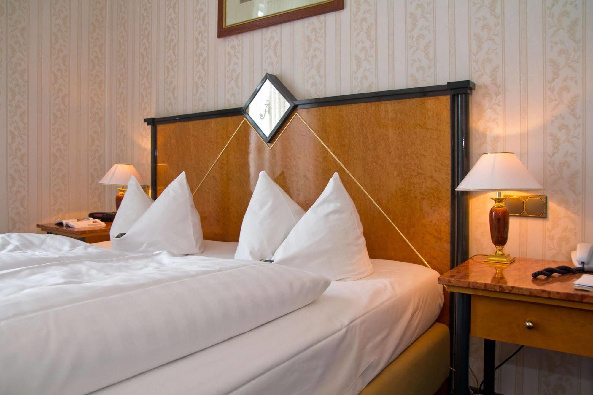 Seetelhotel Strandhotel Atlantic Heringsdorf  Luaran gambar